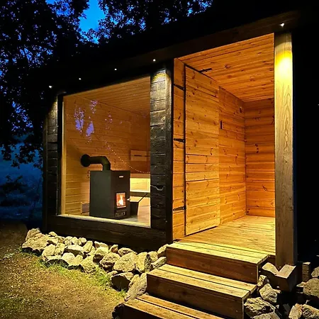 Lüks kamp alanı Tiny House - Schoulenka Pod Mirabelkami
