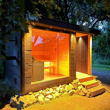 Tiny House - Schoulenka Pod Mirabelkami * Chlumec (Cesky Krumlov)