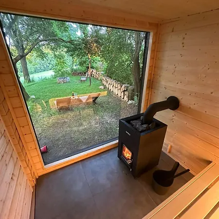 ラグジュアリーテント Tiny House - Schoulenka Pod Mirabelkami