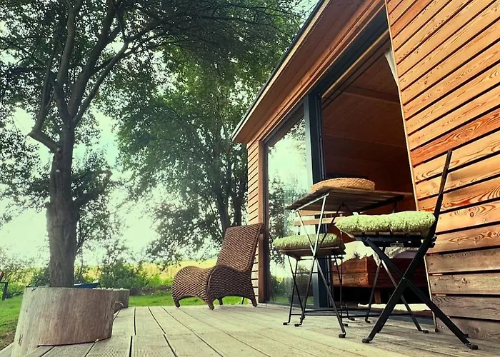 Lüks kamp alanı Tiny House - Schoulenka Pod Mirabelkami *