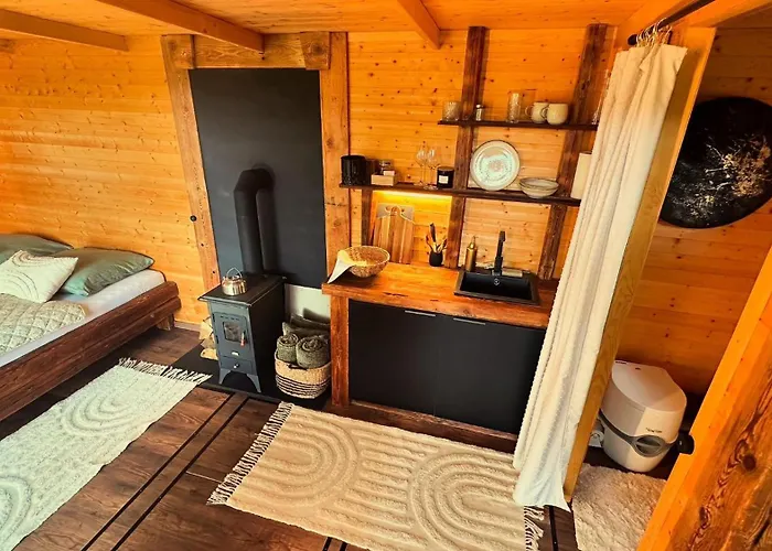 Tiny House - Schoulenka Pod Mirabelkami Lüks kamp alanı Chlumec (Cesky Krumlov)