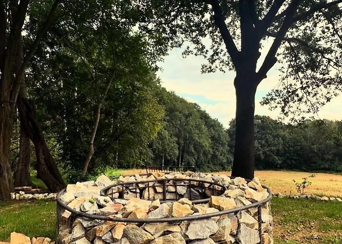 Tiny House - Schoulenka Pod Mirabelkami Lüks kamp alanı