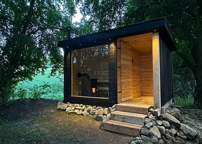 Lüks kamp alanı Tiny House - Schoulenka Pod Mirabelkami